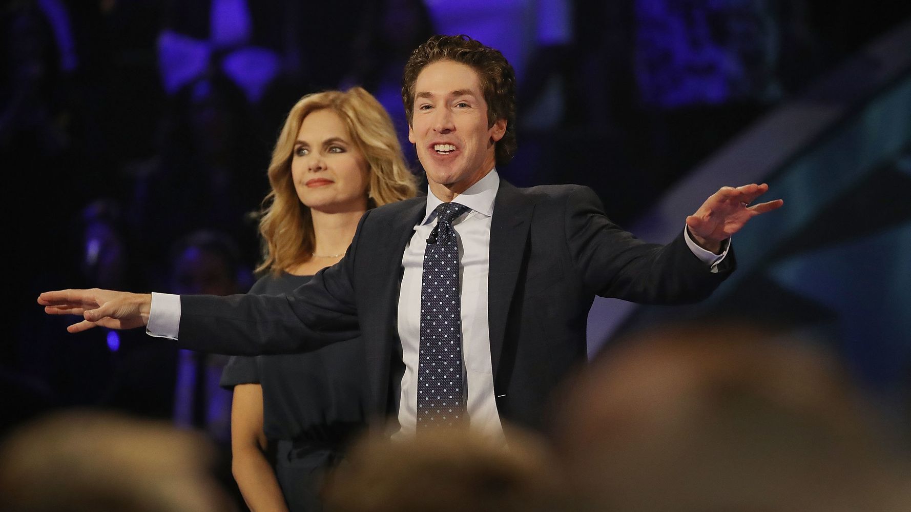 Joel Osteen Children, Quotes, Wife, House, App and Family