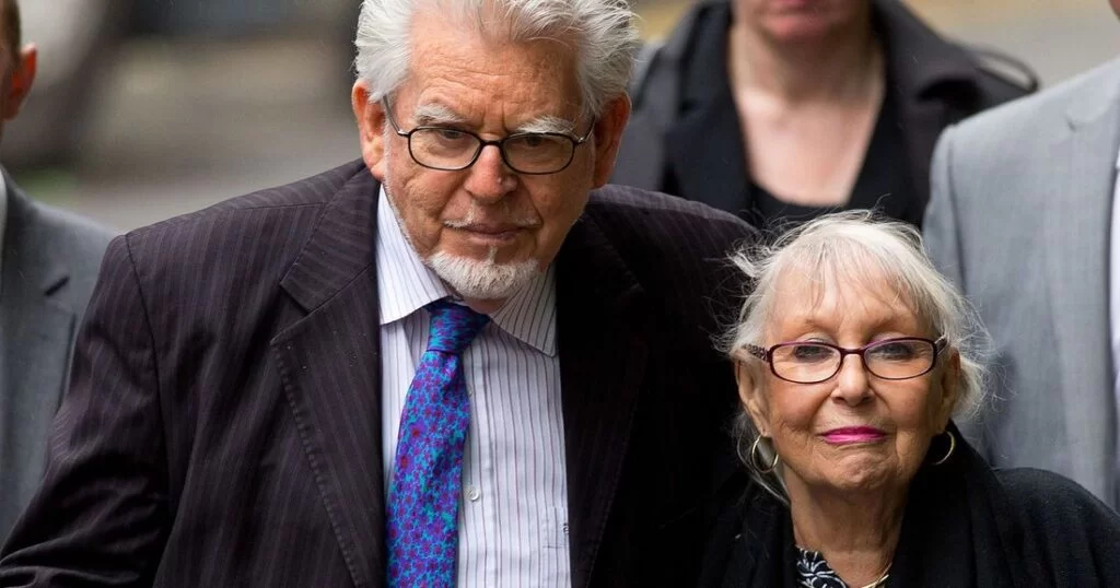 Rolf-Harris-and-wife
